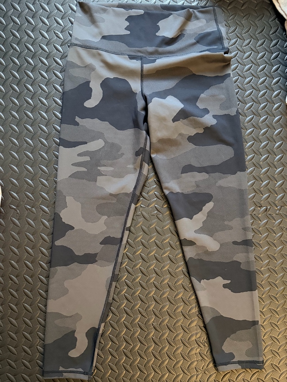 Aerie Camo Leggings